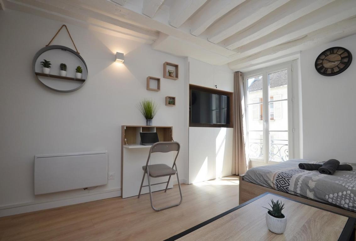 Апартаменты Le Petit France - Hyper Centre De Fontainebleau - Proche Insead Экстерьер фото